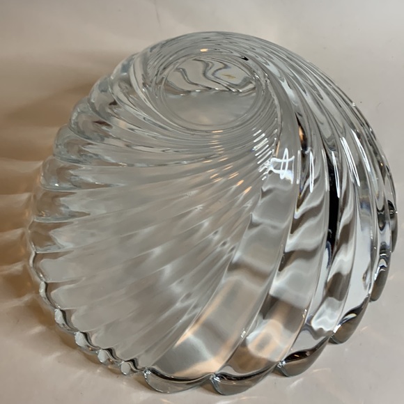 Radiance by Mikasa Crystal Glass 10” Hostess Bowl - Picture 3 of 4